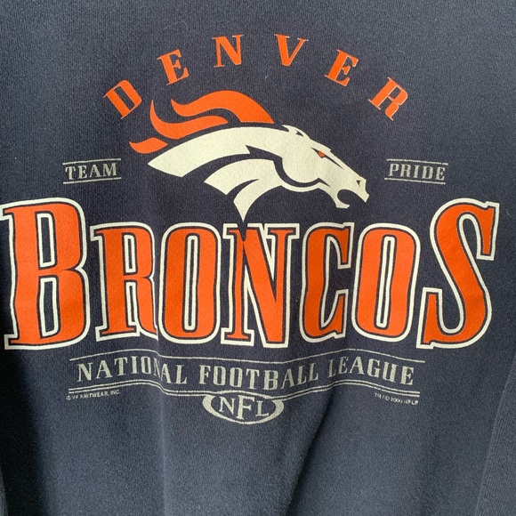 Vintage Kid’s Denver Broncos NFL Sweater in Navy - Picture 2 of 5